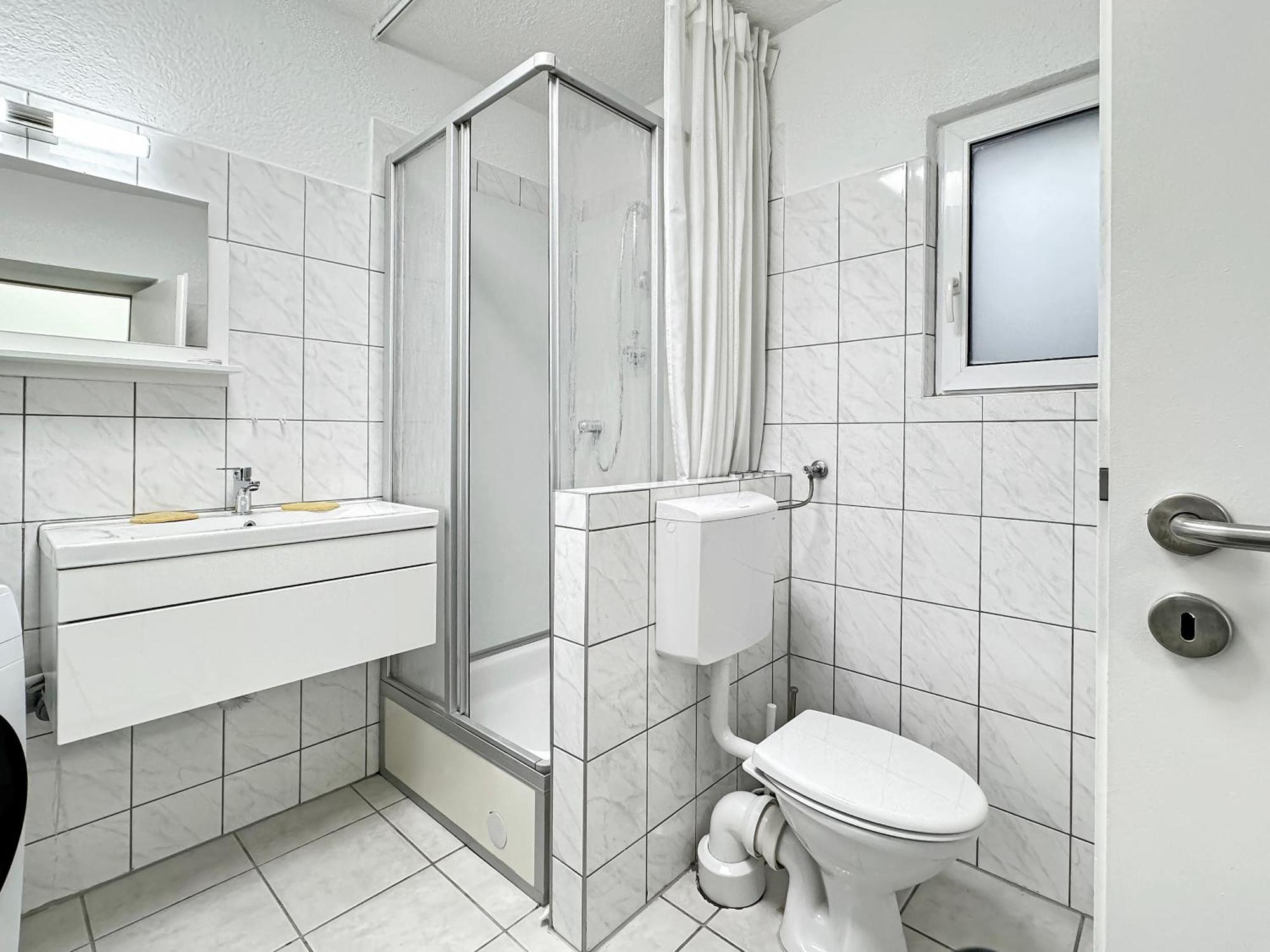 2 Zimmer Apartment Fuer 6 P, 15 Min Zum Flughafen Esslingen am Neckar Exteriör bild