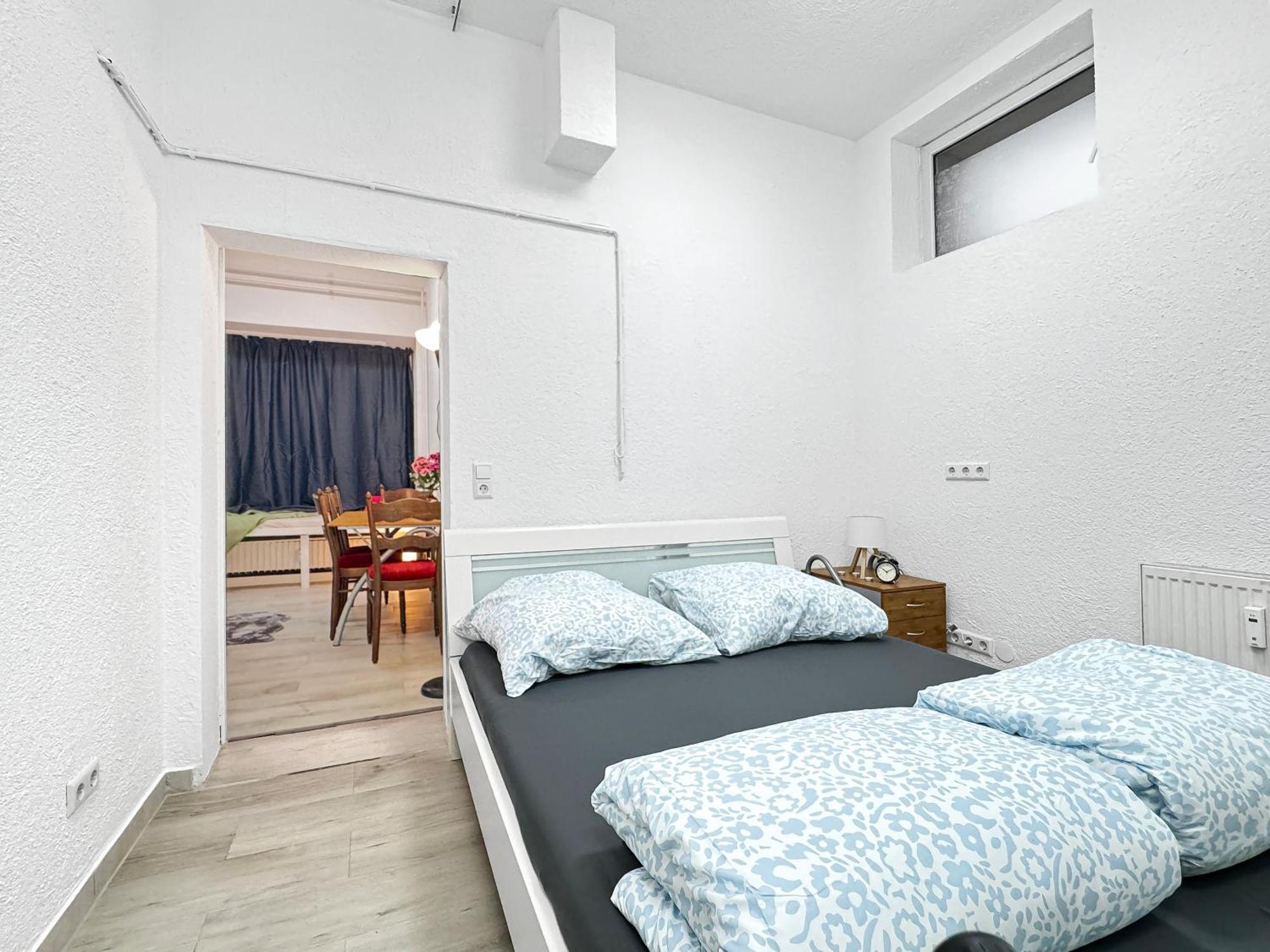 2 Zimmer Apartment Fuer 6 P, 15 Min Zum Flughafen Esslingen am Neckar Exteriör bild